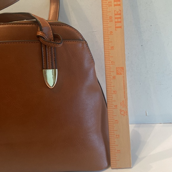 Brown dome shaped satchel bag faux leather gold tone hardware 2 handles - Picture 6 of 16